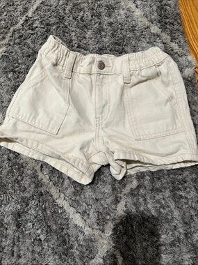 Old Navy Cream Elastic-Waist Kids Shorts